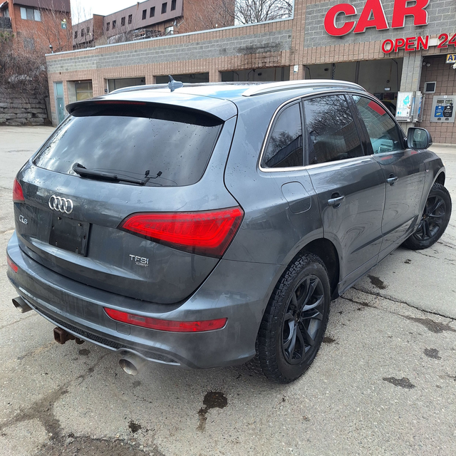 2014 Audi Q5 3.0L Technik loaded and very well maintained! Drive - Photo 5