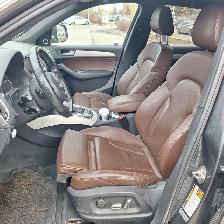 2014 Audi Q5 3.0L Technik loaded and very well maintained! Drive - Photo 12