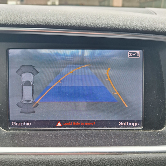 2014 Audi Q5 3.0L Technik loaded and very well maintained! Drive - Photo 14