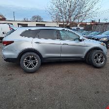 2017 Hyundai Santa Fe XL Luxury AWD, 3.3l 6cyl, 6 seats, extra s - Photo 2