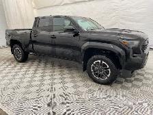 2025 Toyota Tacoma - Photo 3