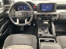 2025 Toyota Tacoma - Photo 15