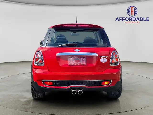 2010 MINI Cooper S - Photo 6