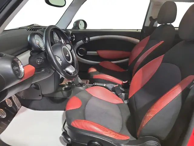 2010 MINI Cooper S - Photo 9