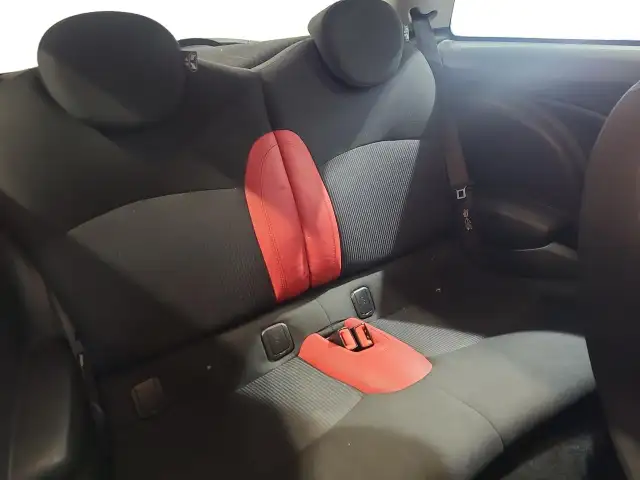 2010 MINI Cooper S - Photo 13