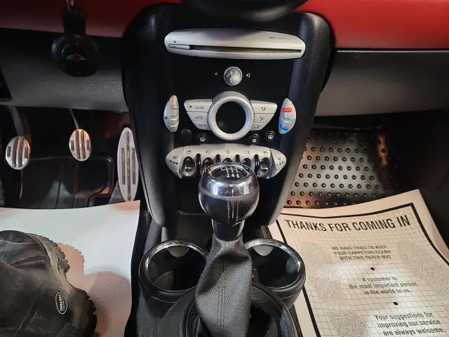 2010 MINI Cooper S - Photo 17