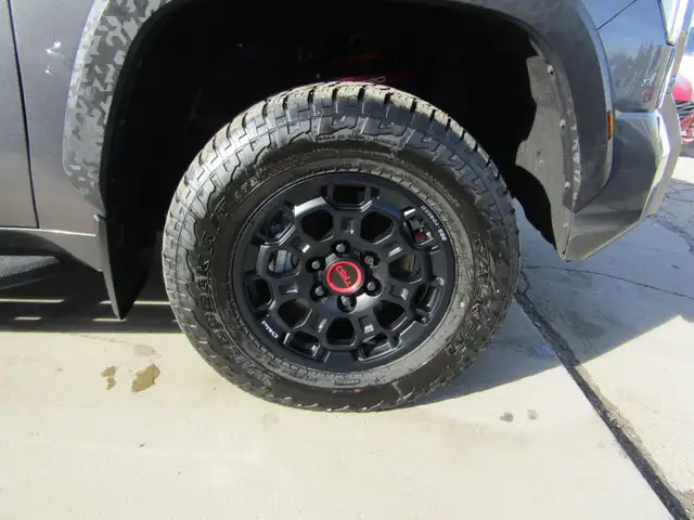 2025 Toyota Tundra 4x4 Crewmax TRD PRO Limited Hybrid LEATHER / - Photo 3