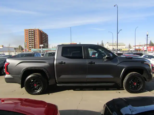 2025 Toyota Tundra 4x4 Crewmax TRD PRO Limited Hybrid LEATHER / - Photo 5