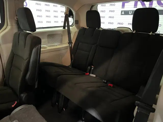 2017 Dodge Grand Caravan - Photo 16