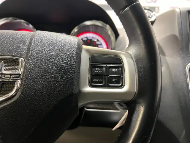 2017 Dodge Grand Caravan - Photo 23