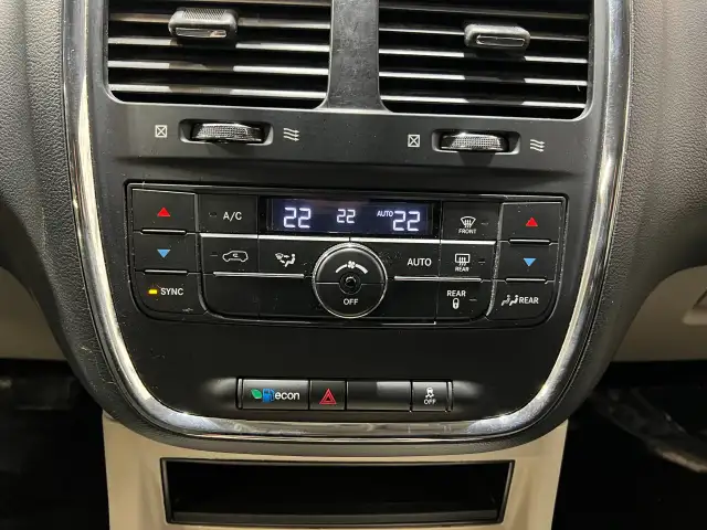 2017 Dodge Grand Caravan - Photo 27