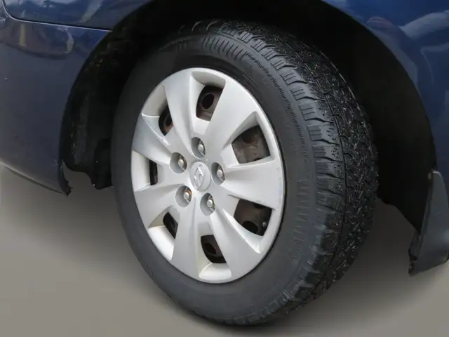 2010 Hyundai Elantra 4dr Sdn Auto GL - Photo 3