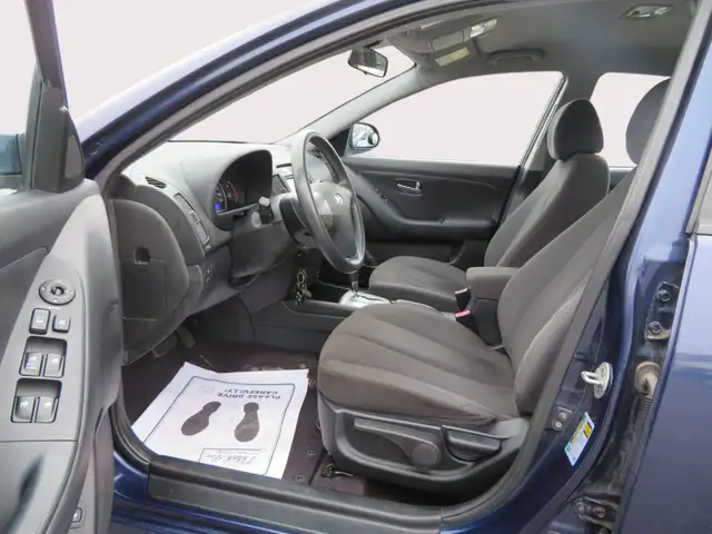 2010 Hyundai Elantra 4dr Sdn Auto GL - Photo 12