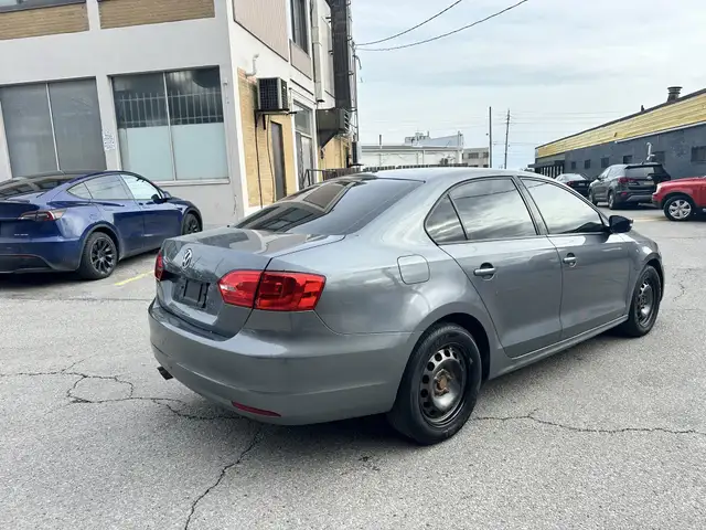 2013 Volkswagen Jetta Sedan 4dr 2.5L Automatic Comfortline - Photo 6