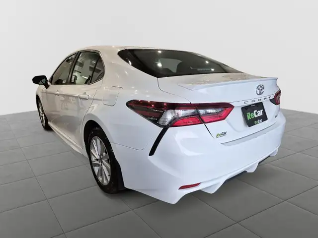 2024 Toyota Camry SE SE | Heated Seats & Steering - Photo 4