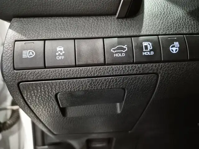 2024 Toyota Camry SE SE | Heated Seats & Steering - Photo 19