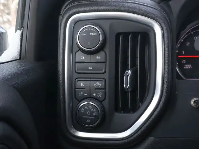 2023 Chevrolet Silverado 2500HD LT- Heated Seats / Steering - Photo 33