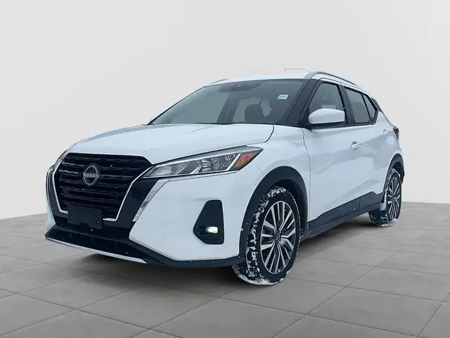 2025 Nissan Kicks Play SV SV | Heated Seats & Steering