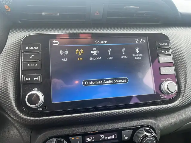 2025 Nissan Kicks Play SV SV | Heated Seats & Steering - Photo 11