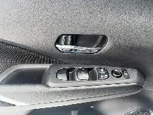 2025 Nissan Kicks Play SV SV | Heated Seats & Steering - Photo 15