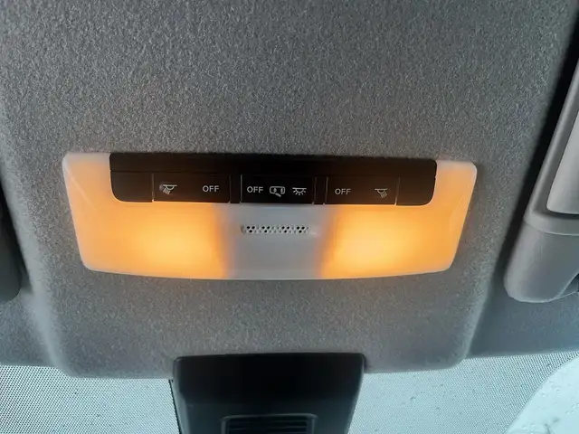 2025 Nissan Kicks Play SV SV | Heated Seats & Steering - Photo 17