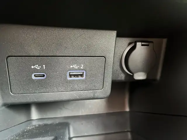 2025 Nissan Kicks Play SV SV | Heated Seats & Steering - Photo 18