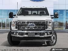 2026 Ford Super Duty F-550 DRW - Photo 2