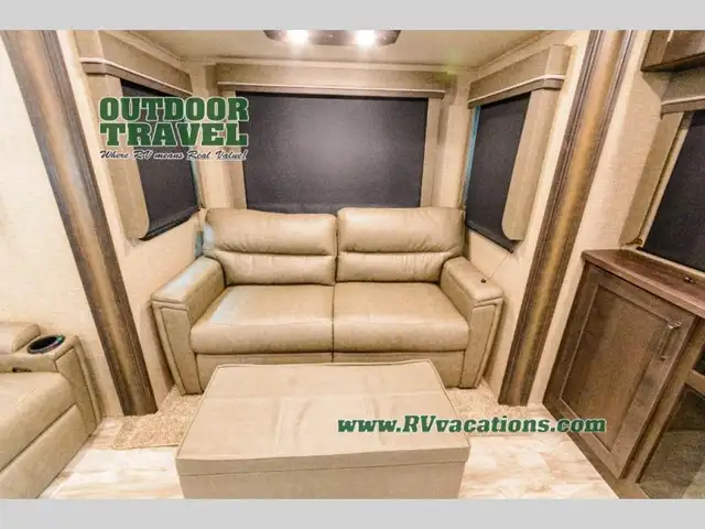 2022 Grand Design Reflection 341RDS - Photo 11