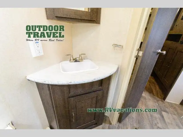 2018 Forest River RV Salem 27DBK - Photo 26