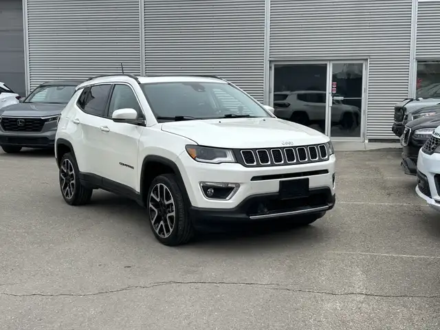 2018 Jeep Compass LIMITED 4X4/NAVIGATION/B.CAM/PANO ROOF/FINANCI - Photo 8