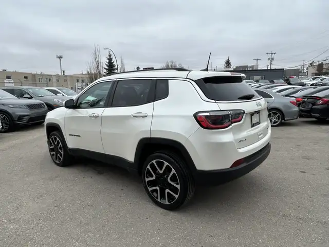 2018 Jeep Compass LIMITED 4X4/NAVIGATION/B.CAM/PANO ROOF/FINANCI - Photo 14