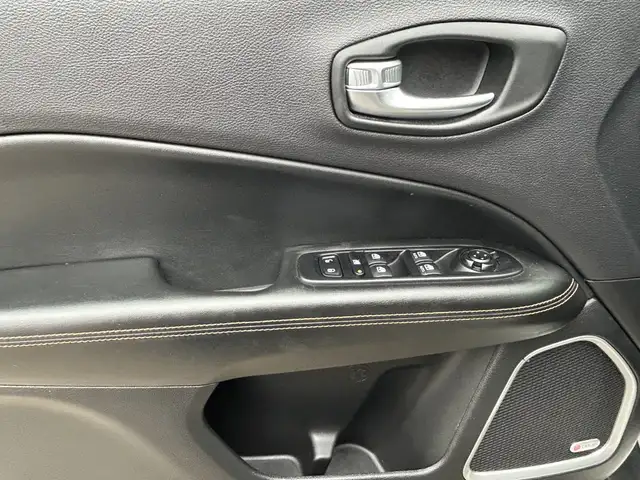 2018 Jeep Compass LIMITED 4X4/NAVIGATION/B.CAM/PANO ROOF/FINANCI - Photo 33