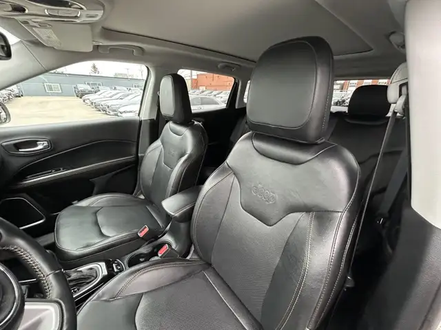 2018 Jeep Compass LIMITED 4X4/NAVIGATION/B.CAM/PANO ROOF/FINANCI - Photo 38