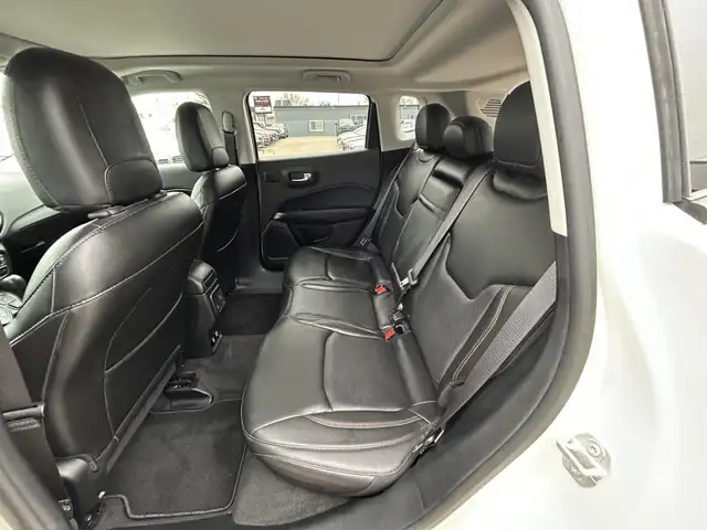 2018 Jeep Compass LIMITED 4X4/NAVIGATION/B.CAM/PANO ROOF/FINANCI - Photo 39