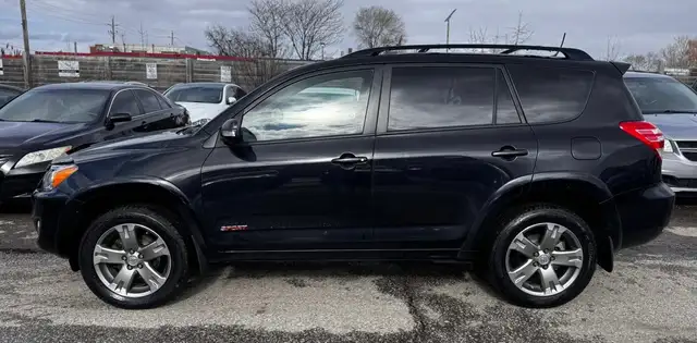 2010 Toyota RAV4 Sport V6 - Photo 2