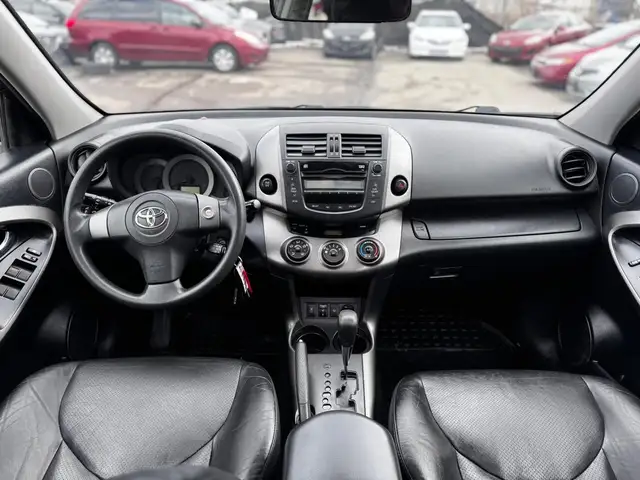 2010 Toyota RAV4 Sport V6 - Photo 12