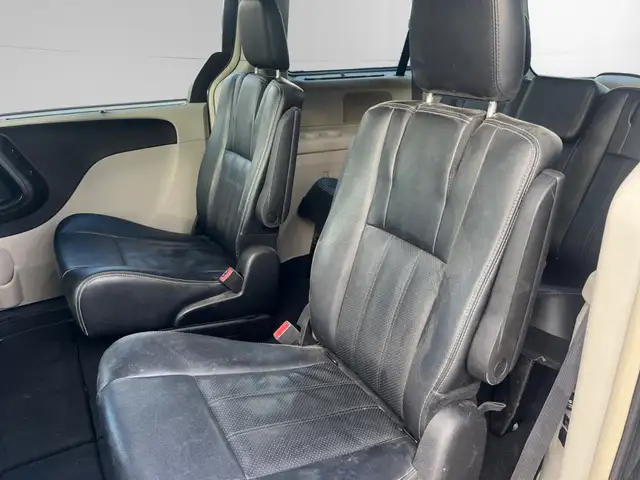 2014 Dodge Grand Caravan CREW | CLEAN CARFAX | LEATHER | BACK-UP - Photo 11