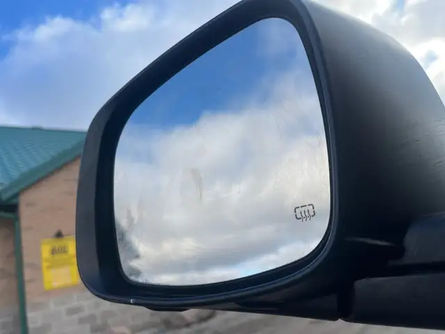 2014 Dodge Grand Caravan CREW | CLEAN CARFAX | LEATHER | BACK-UP - Photo 30