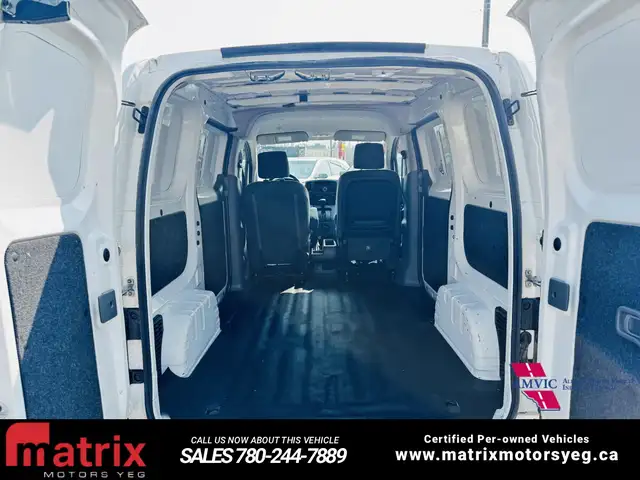 2013 Nissan NV200 SV - Photo 13