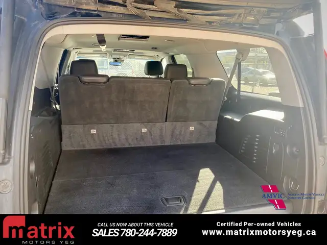 2019 Cadillac Escalade ESV 4WD 4dr Premium Luxury - Photo 11