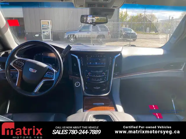 2019 Cadillac Escalade ESV 4WD 4dr Premium Luxury - Photo 13