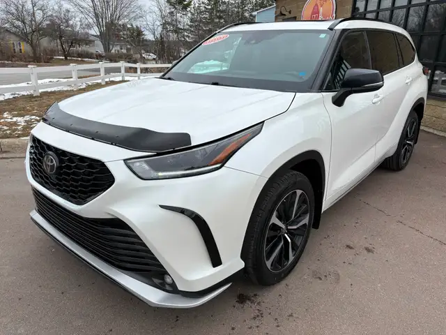 2021 Toyota Highlander XSE Sunroof! 3 Row 7 Passenger! - Photo 3