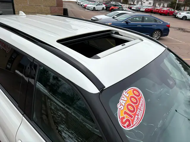 2021 Toyota Highlander XSE Sunroof! 3 Row 7 Passenger! - Photo 8