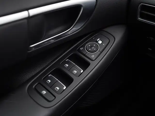 2021 Hyundai Sonata 1.6T Sport, Leather Seats, Remote Start, Bos - Photo 12