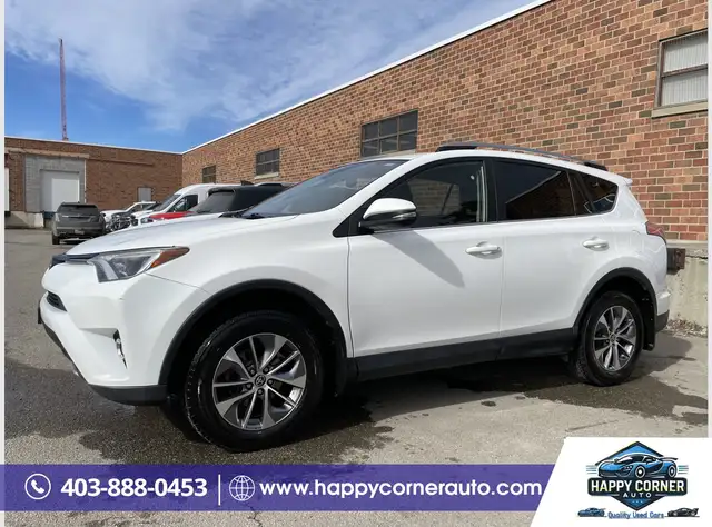2017 Toyota RAV4 LE  Hybrid - Photo 8