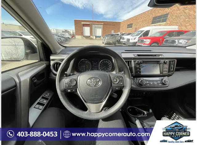 2017 Toyota RAV4 LE  Hybrid - Photo 10