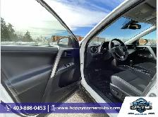 2017 Toyota RAV4 LE  Hybrid - Photo 13