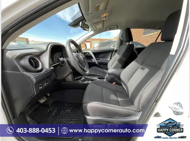 2017 Toyota RAV4 LE  Hybrid - Photo 14