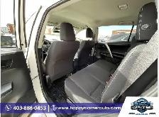 2017 Toyota RAV4 LE  Hybrid - Photo 16