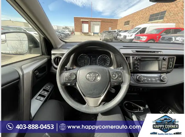 2017 Toyota RAV4 LE  Hybrid - Photo 25